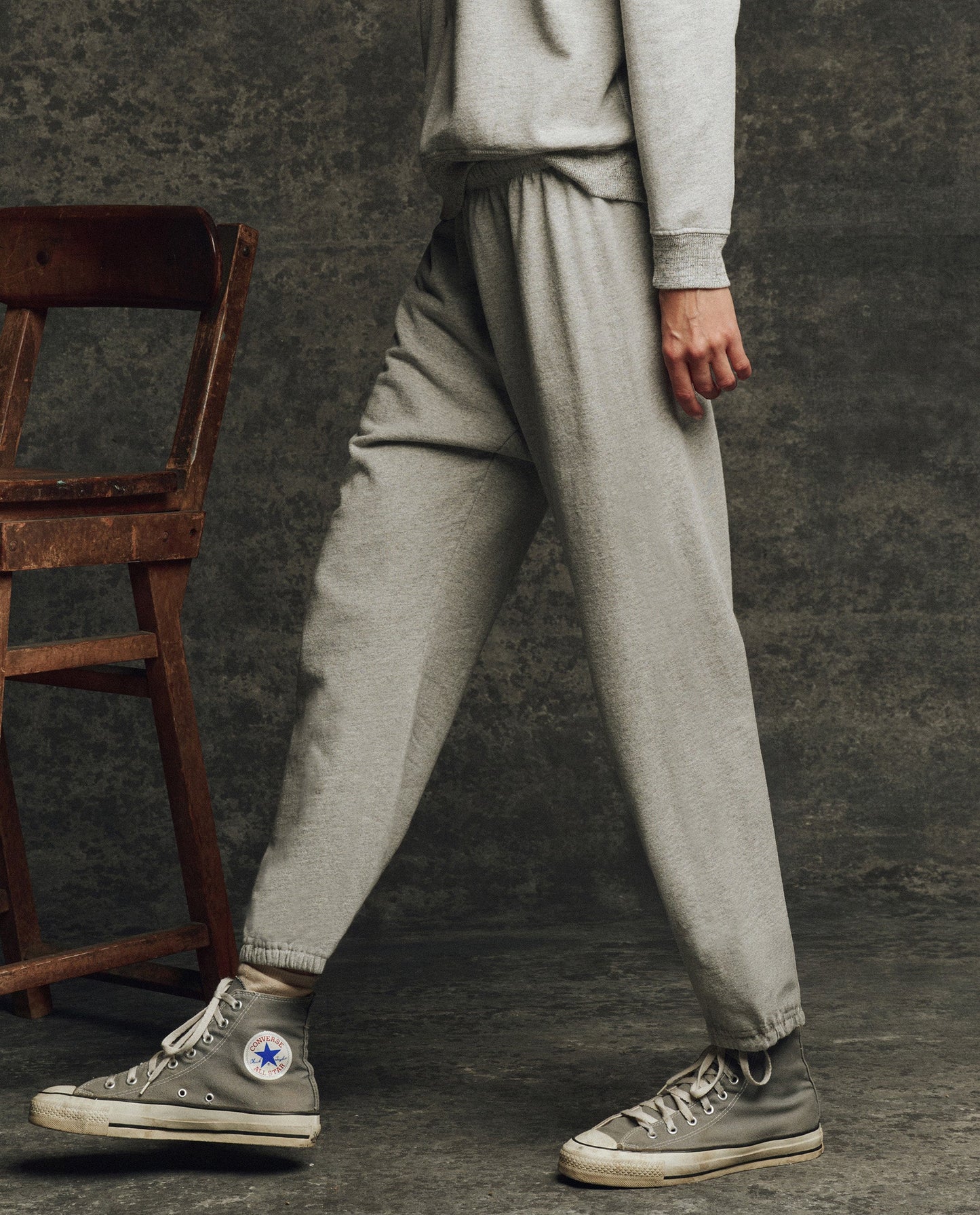 The Fleece Stadium Sweatpant. Solid -- Heather Grey