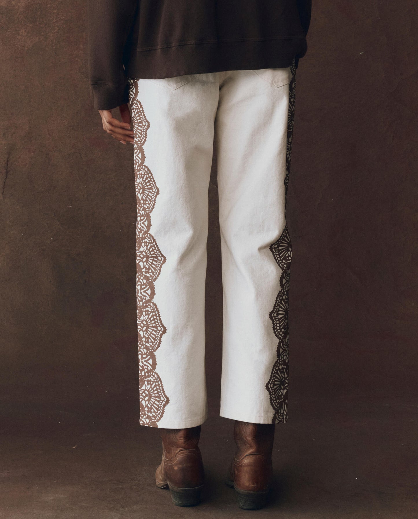 The Lace Print Wayne Jean. -- Cream with Brown