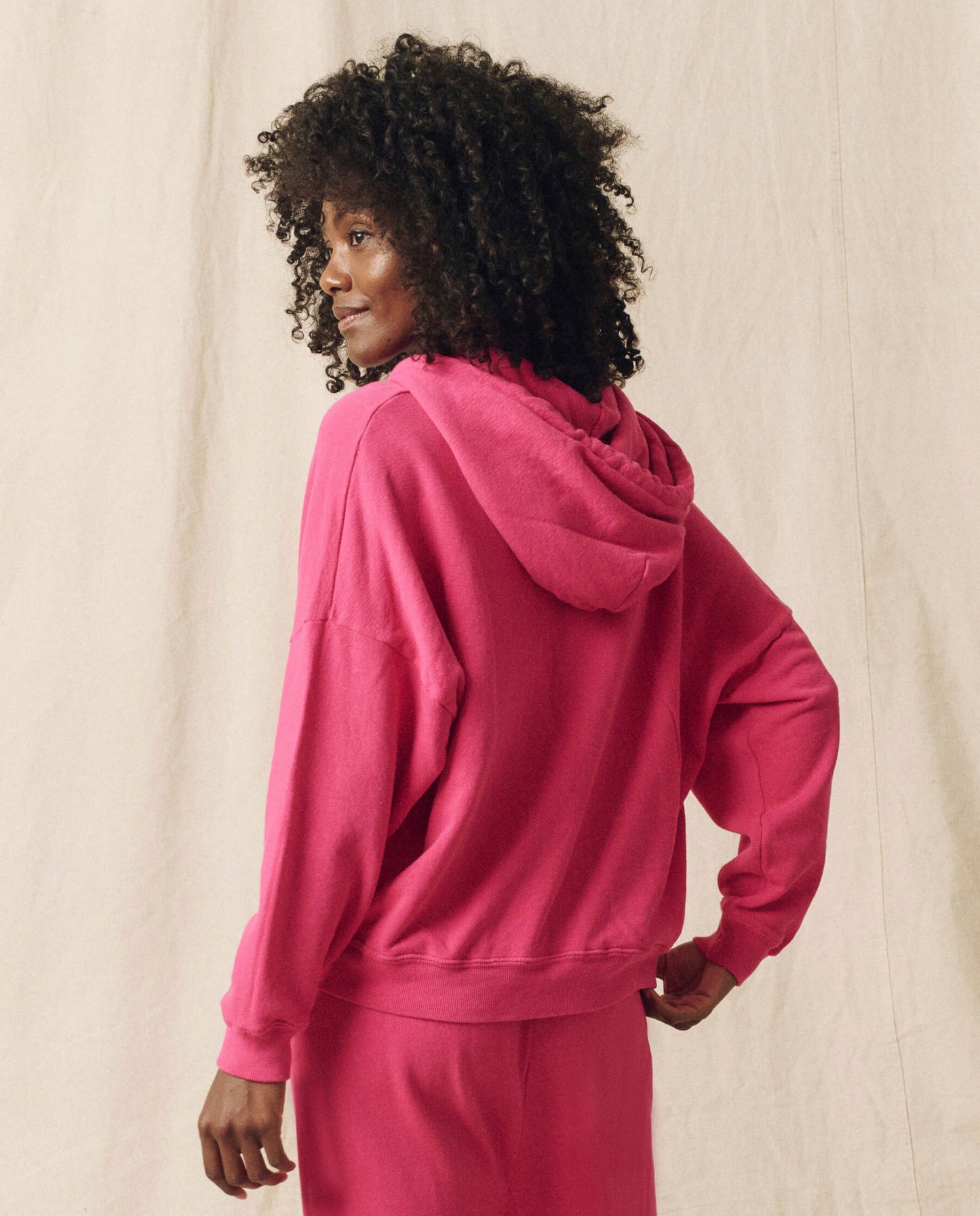 The Teammate Hoodie. Solid -- Fuchsia